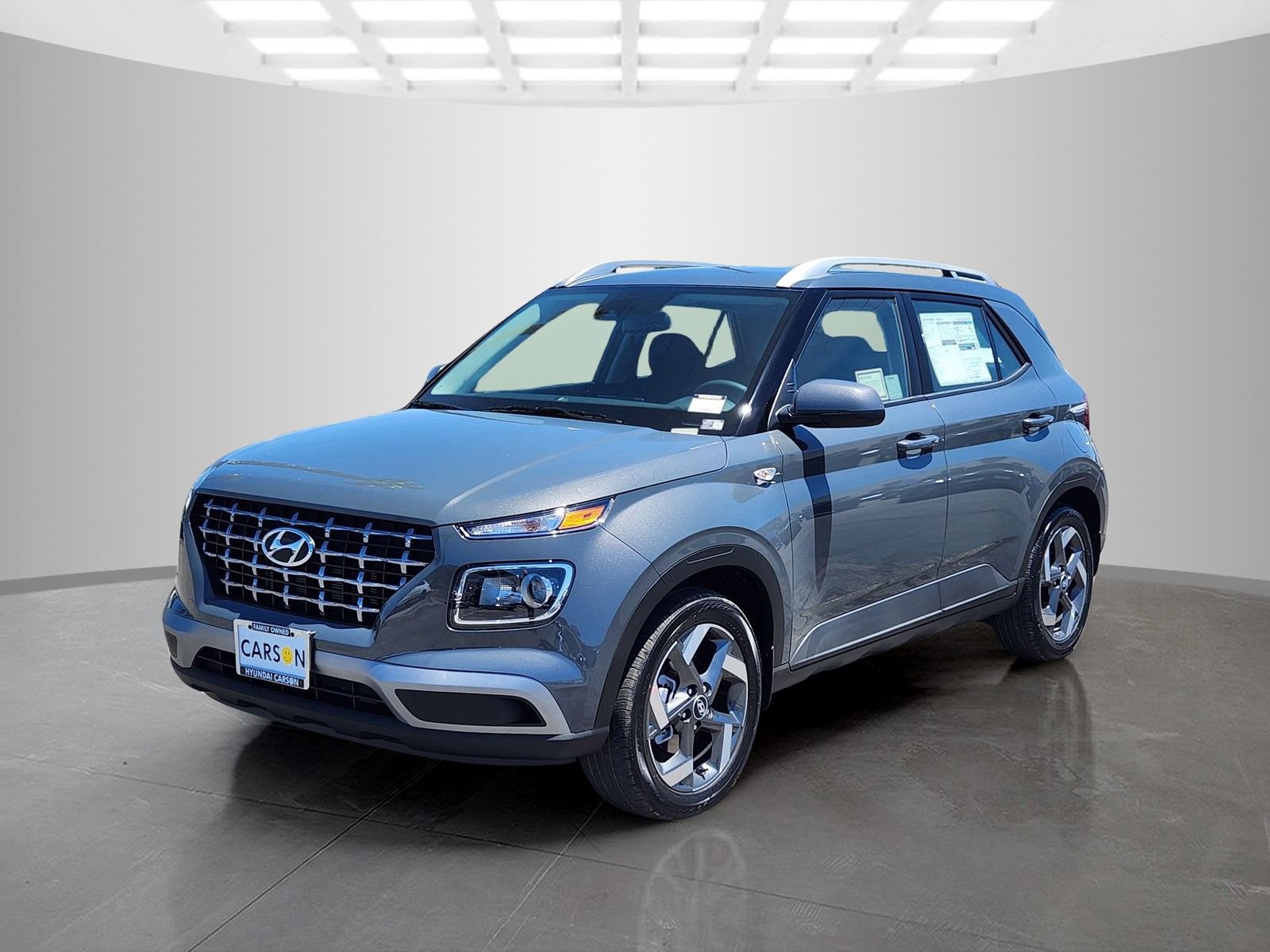 New 2026 Hyundai Venue SEL FWD image 3