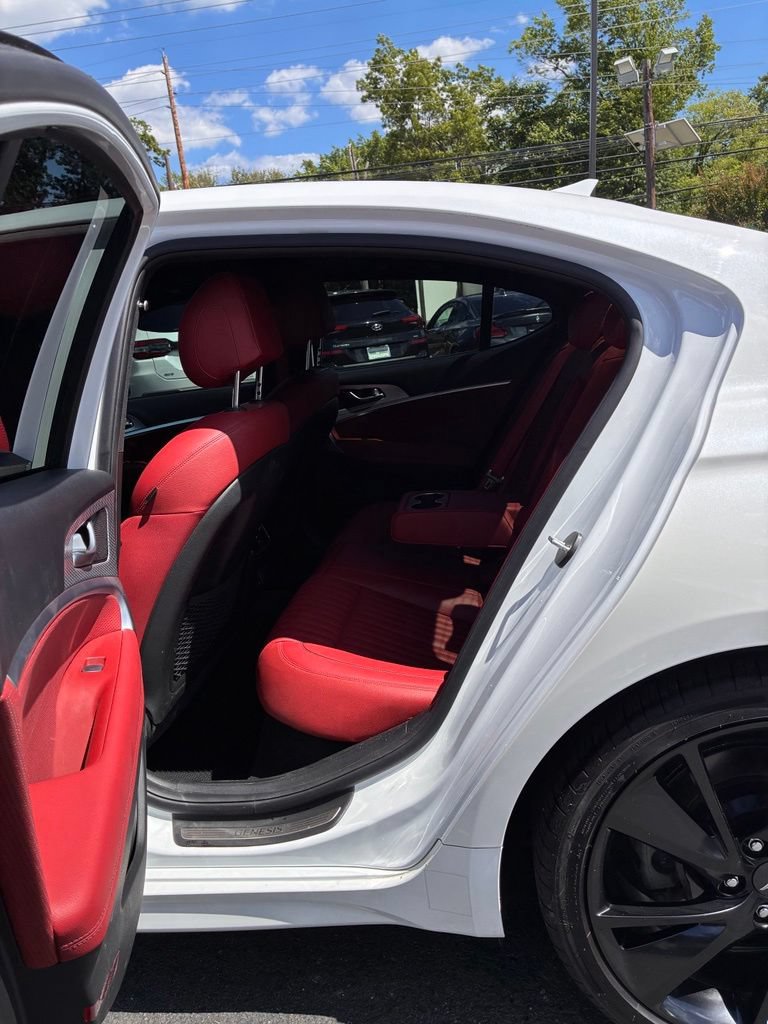 Used 2023 Genesis G70 2.0T w/ Sport Prestige Package AWD/4WD image 23