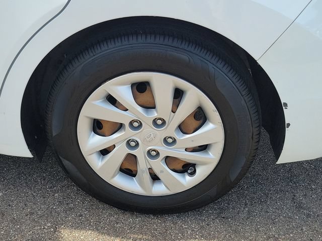 Used 2019 Hyundai Elantra SE w/ Cargo Package FWD image 7