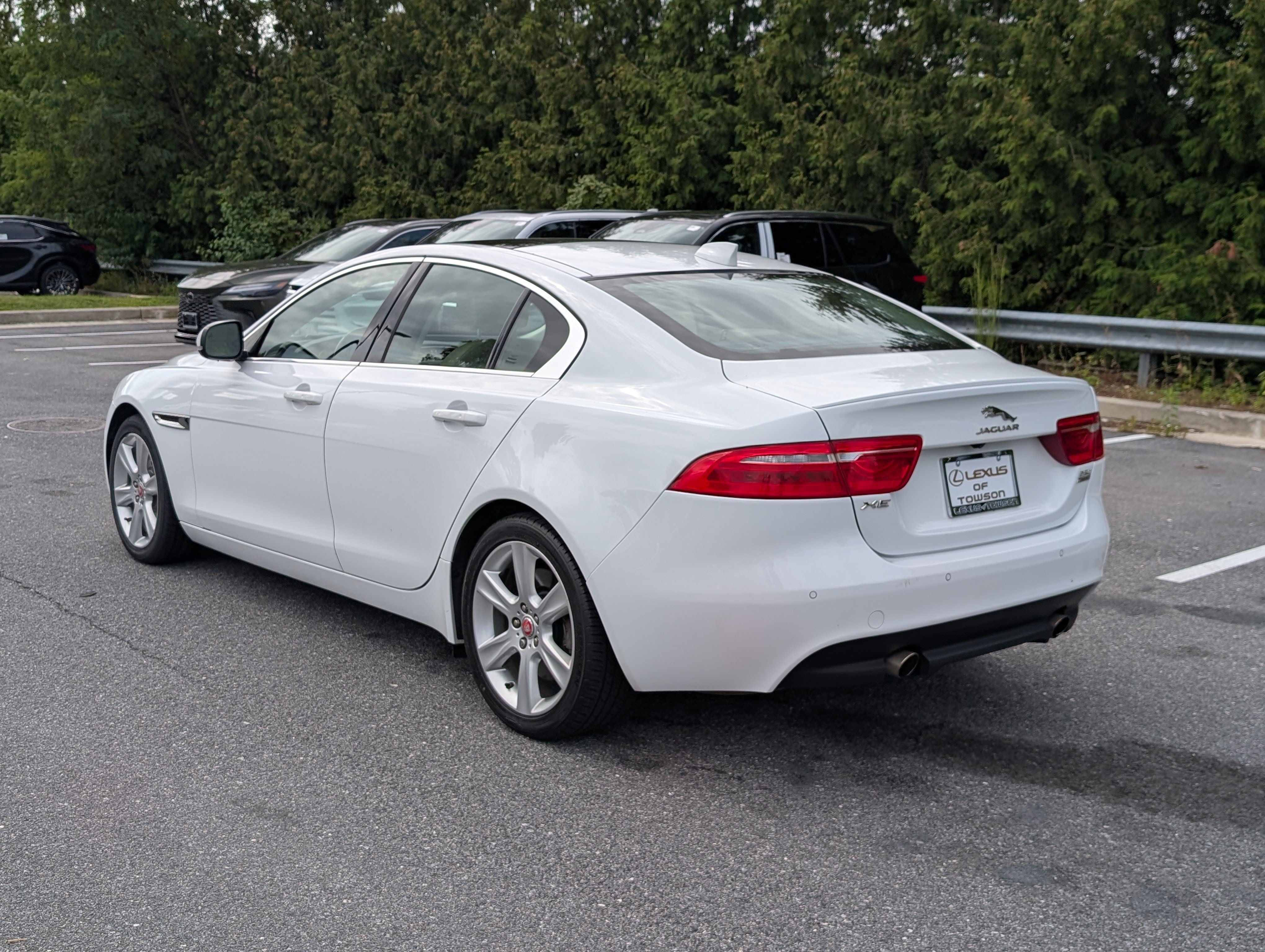 Used 2018 Jaguar XE Prestige AWD/4WD image 5