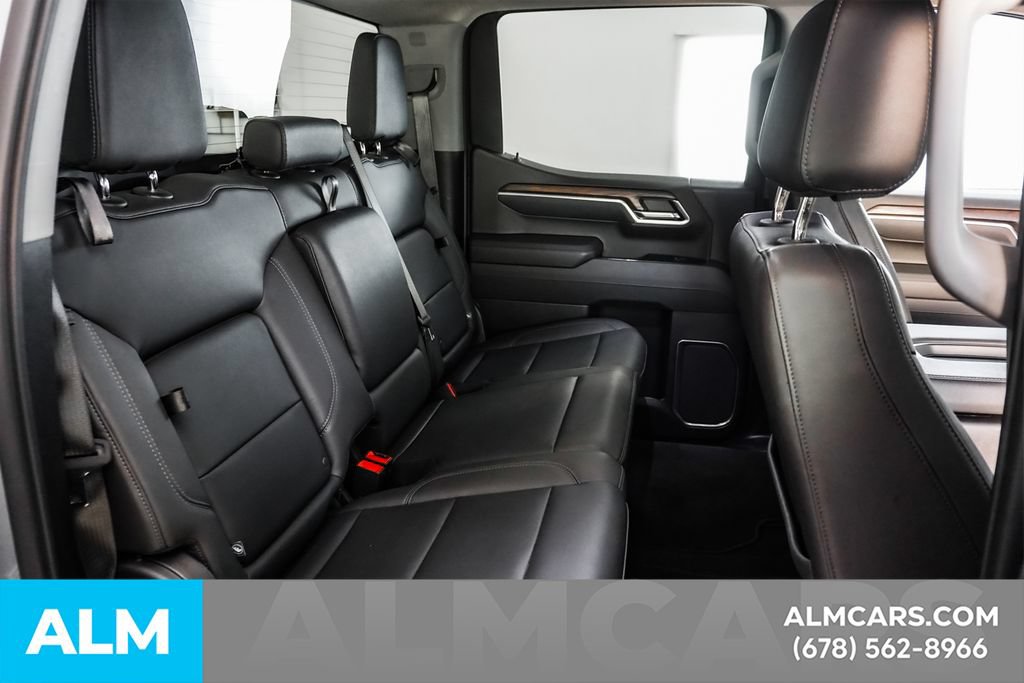 Used 2026 GMC Sierra 1500 SLT AWD/4WD image 19
