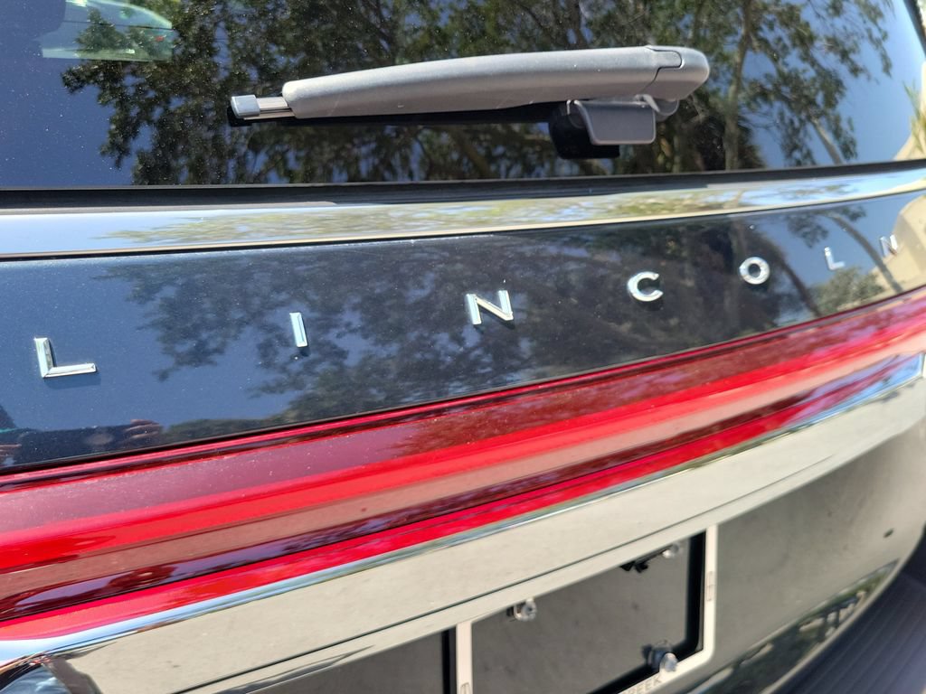 Certified 2024 Lincoln Navigator Reserve AWD/4WD image 6