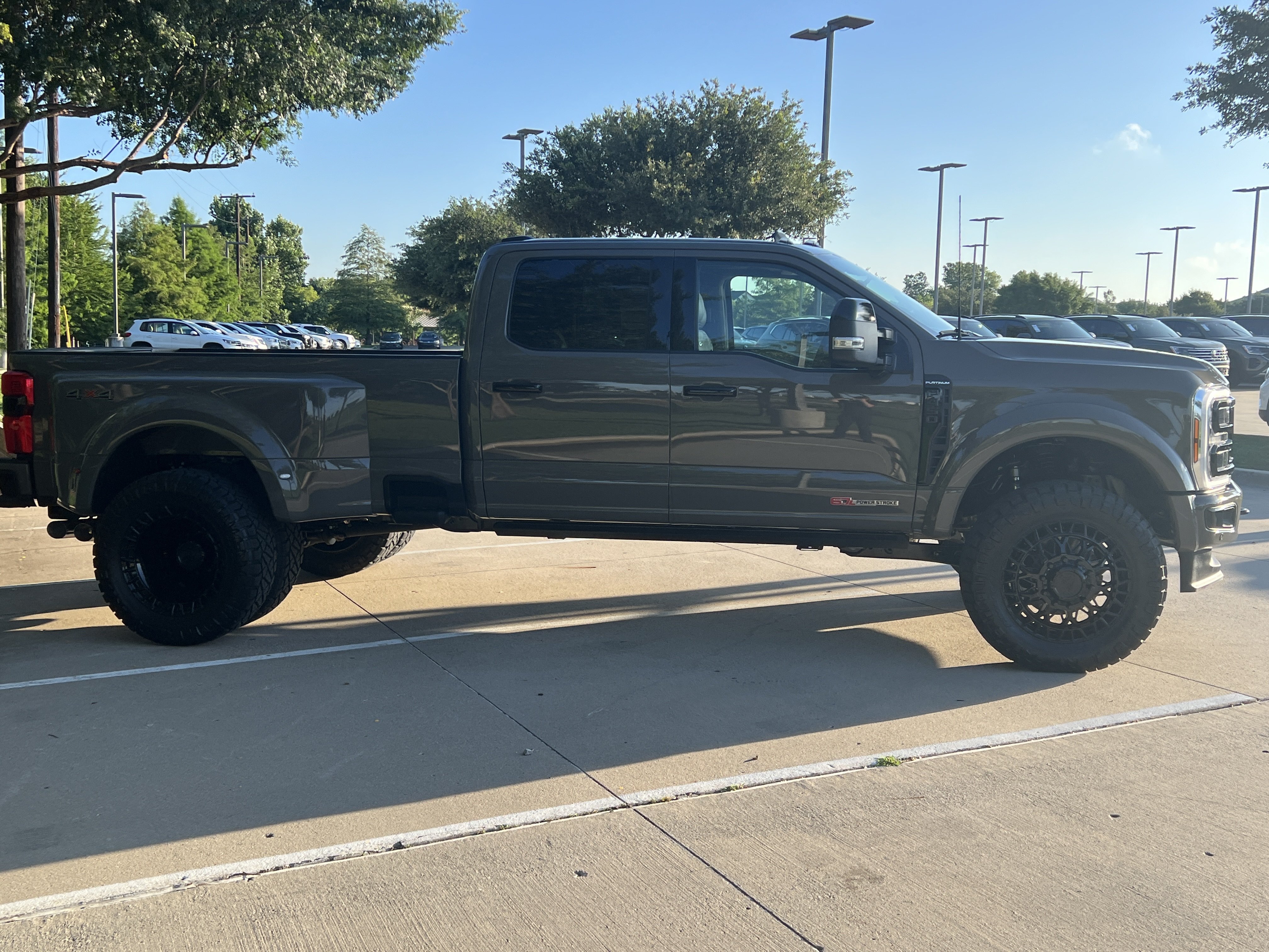 Used 2026 Ford F450 Platinum w/ Platinum Plus Package AWD/4WD image 11
