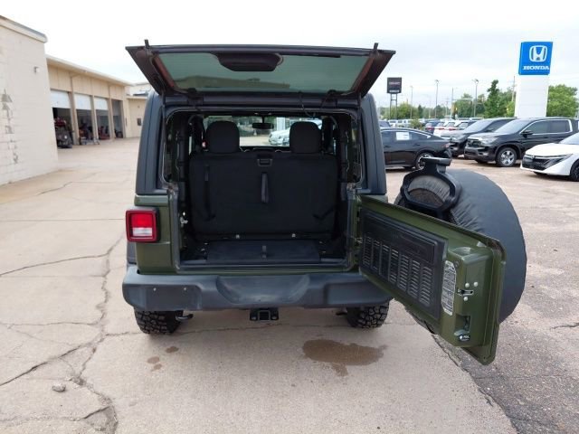 Used 2021 Jeep Wrangler Sport AWD/4WD image 28