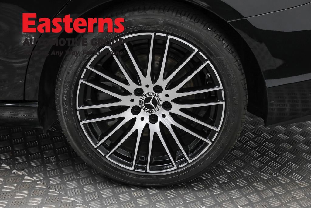 Used 2023 Mercedes-Benz C 300 4MATIC Sedan image 32