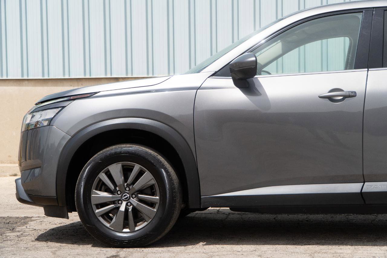 Used 2022 Nissan Pathfinder S AWD/4WD image 7