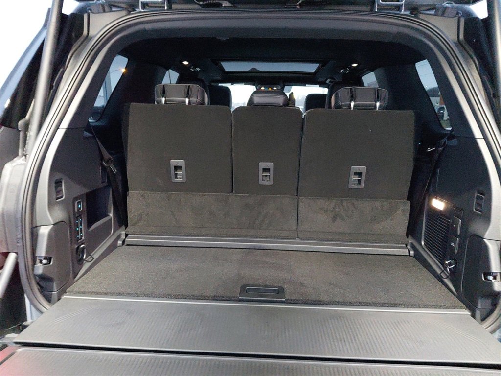 New 2025 Ford Expedition Platinum w/ Stealth Performance Package image 25