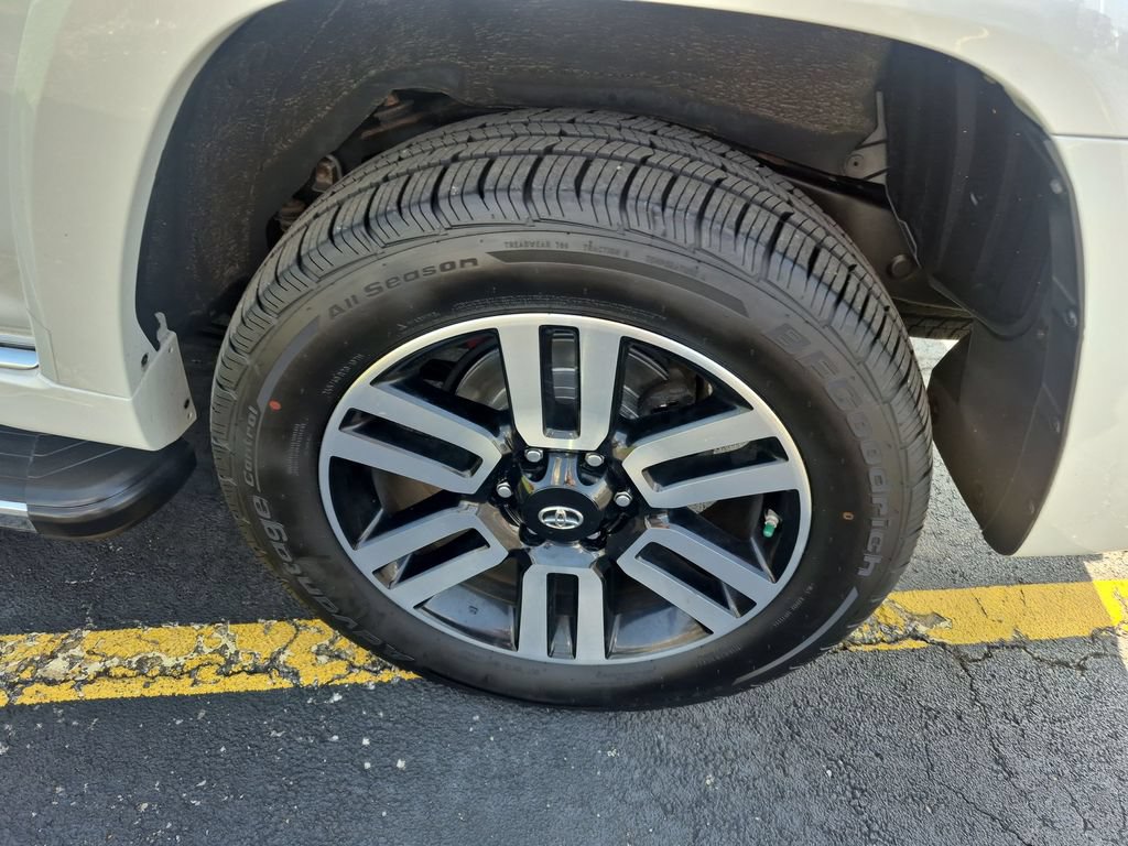 Used 2019 Toyota 4Runner Limited AWD/4WD image 36