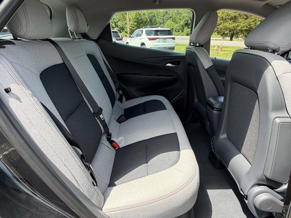 Used 2020 Chevrolet Bolt LT FWD image 10