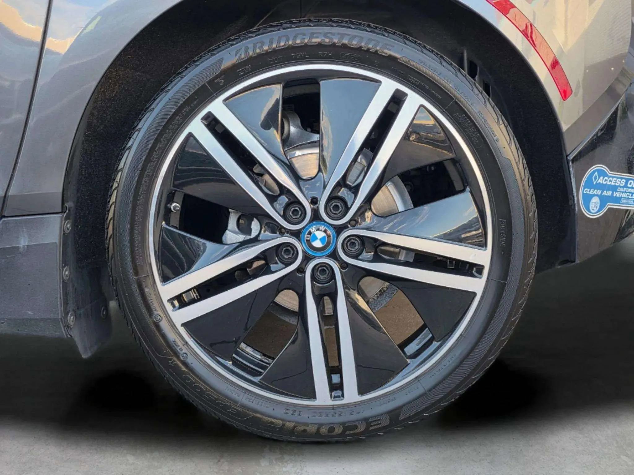 Used 2017 BMW i3 image 13