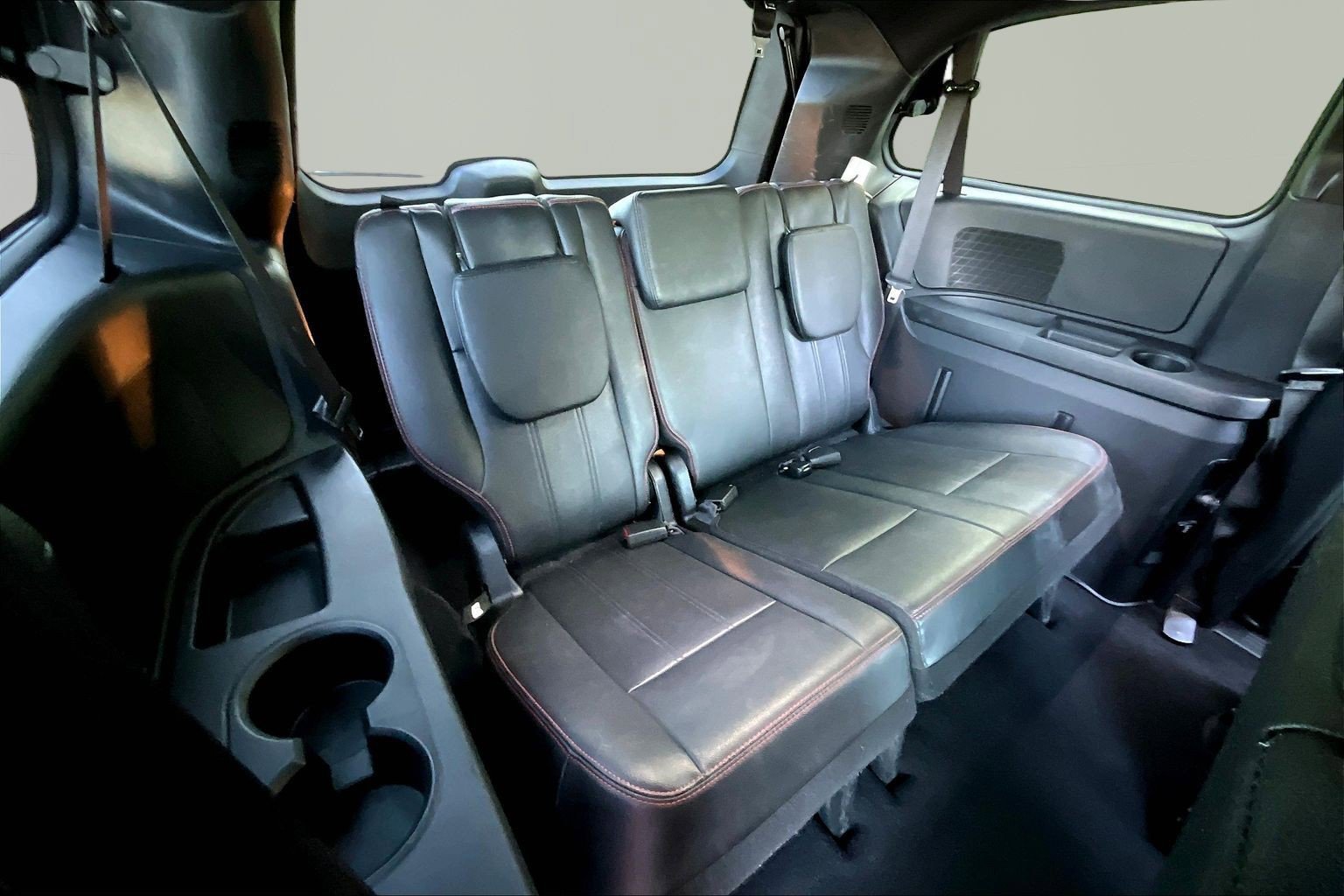 Used 2019 Dodge Grand Caravan GT image 24