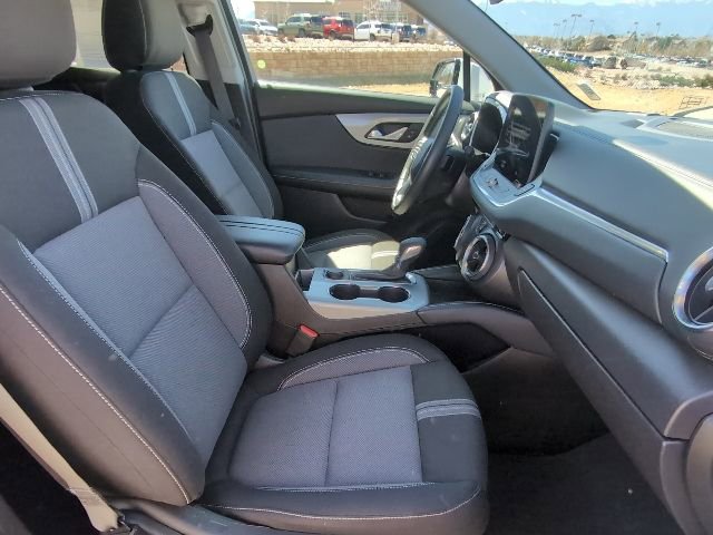 Used 2025 Chevrolet Blazer LT AWD/4WD image 33