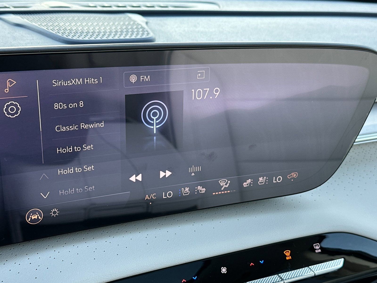 New 2026 Buick Enclave Avenir w/ Super Cruise Package AWD/4WD image 19