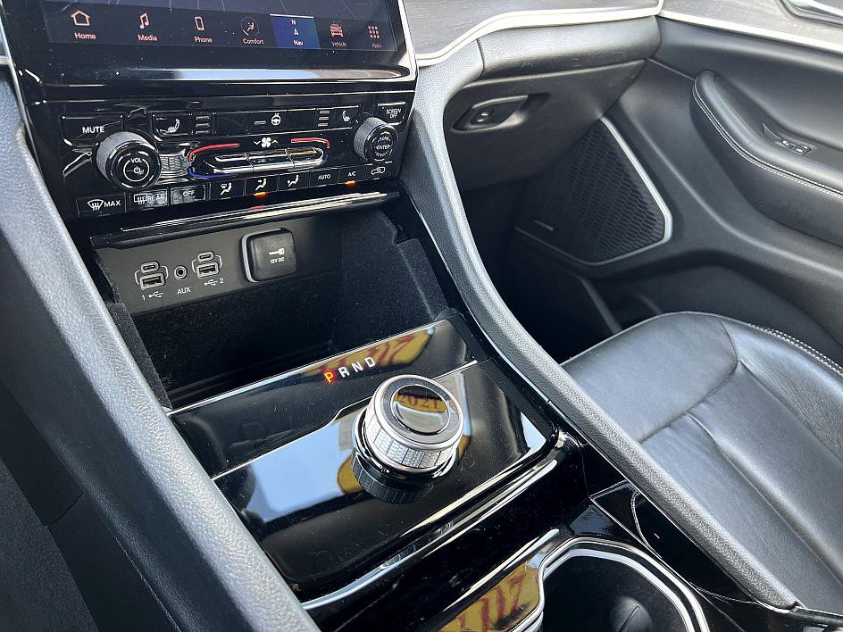 Used 2021 Jeep Grand Cherokee L Limited image 27