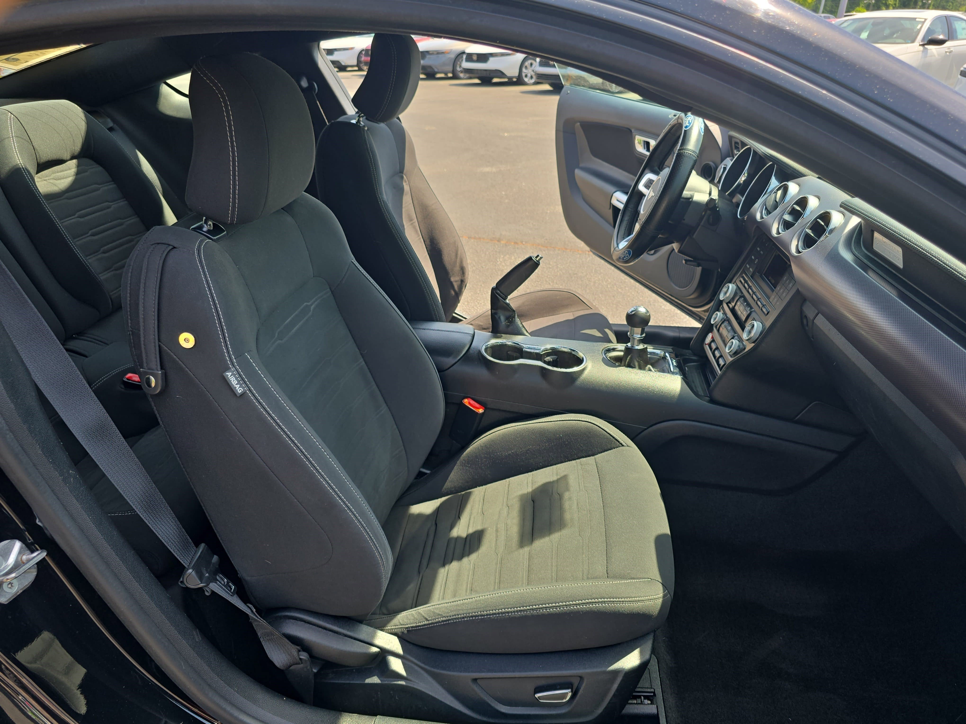 Used 2015 Ford Mustang GT RWD image 10