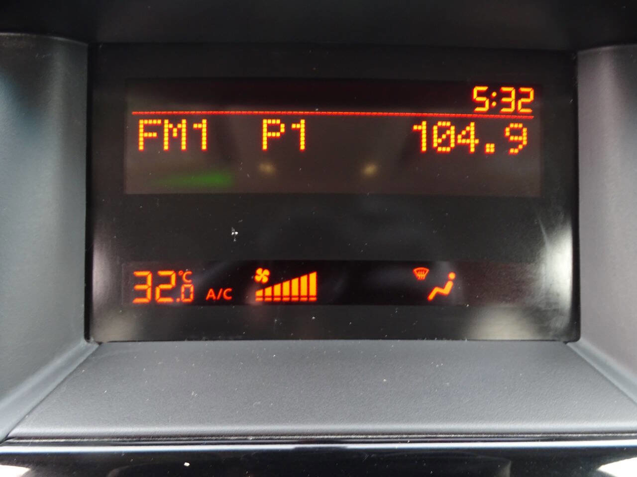 Used 2013 Nissan Pathfinder S image 18