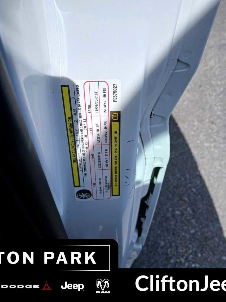 Used 2023 RAM ProMaster 2500 w/ Premium Convenience Group (B) image 23