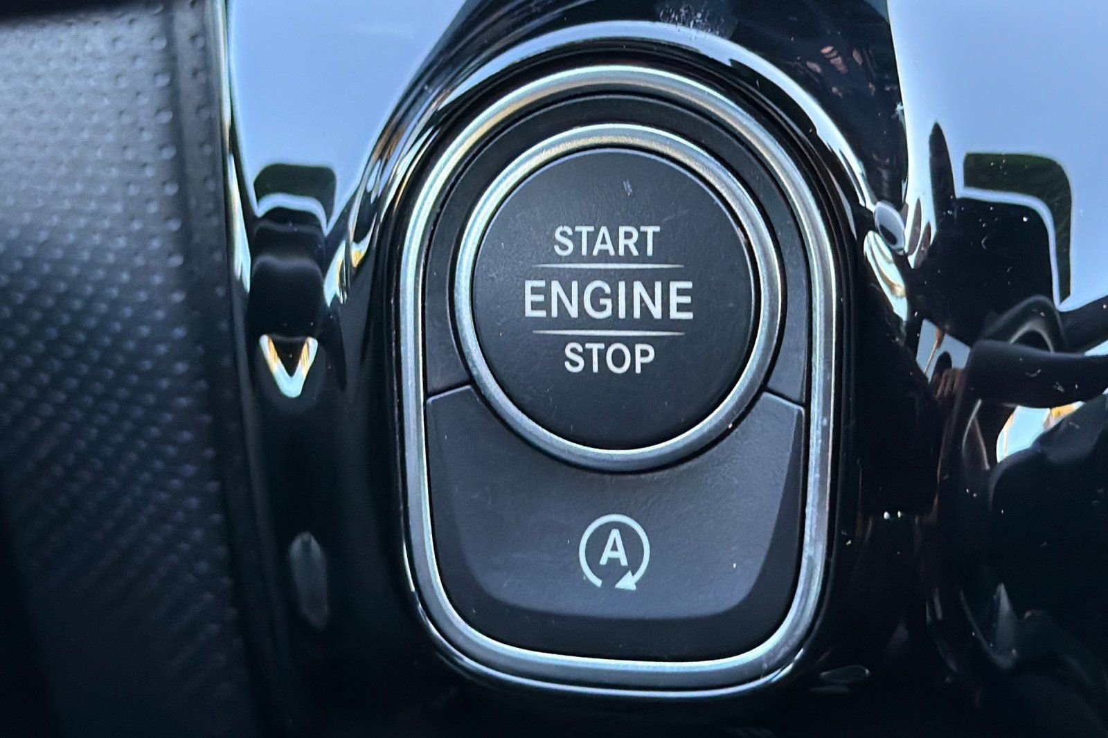 Used 2025 Mercedes-Benz CLA 250 4MATIC image 24