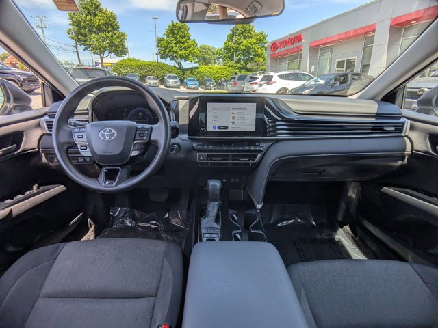 Used 2025 Toyota Camry LE FWD image 17