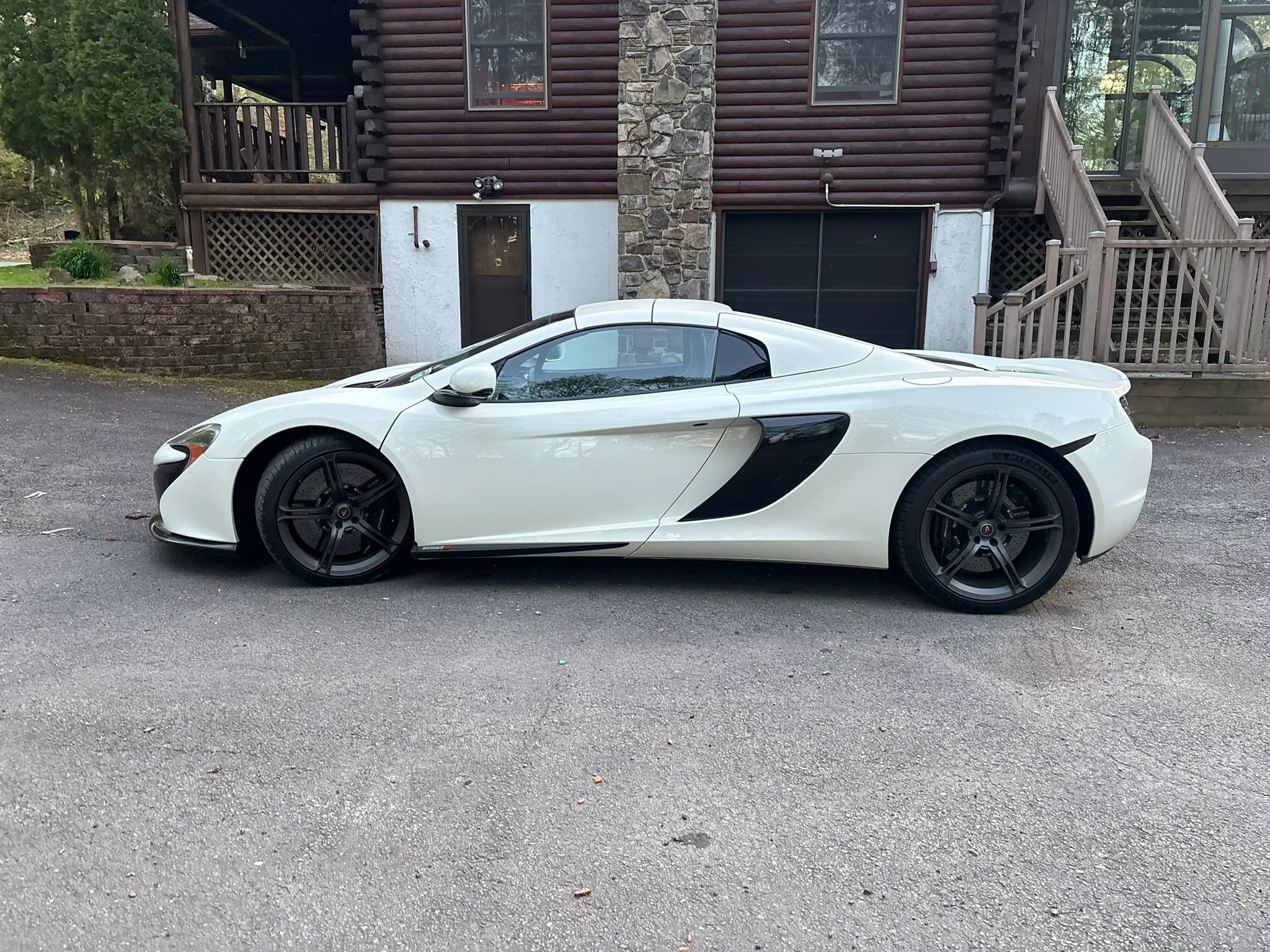 Used 2015 McLaren 650S Spider RWD image 8