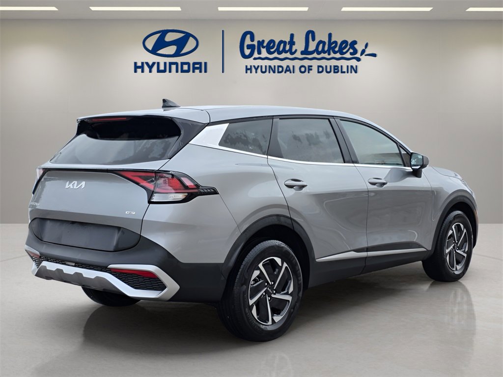 Used 2024 Kia Sportage LX image 5