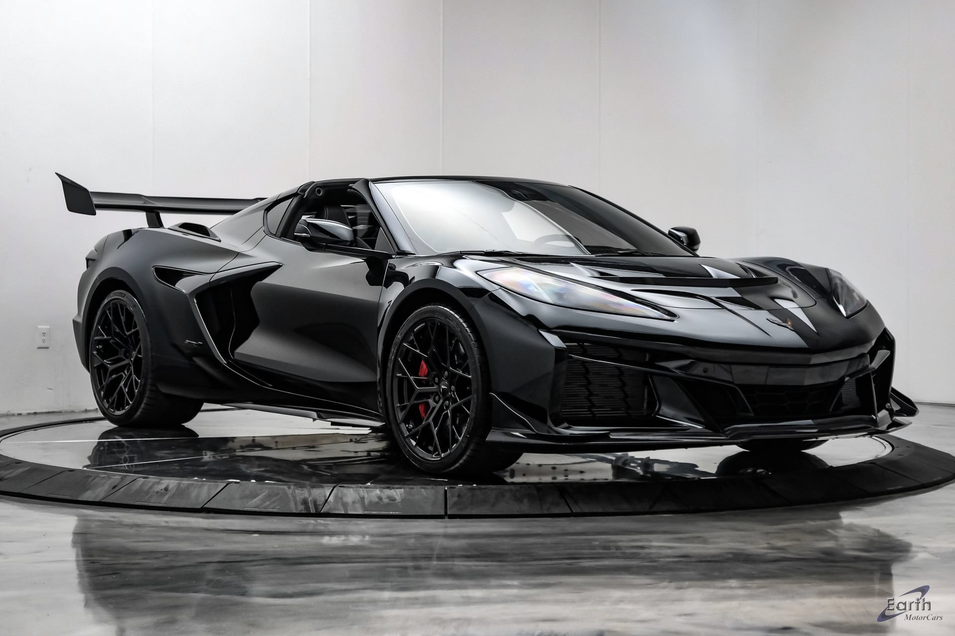 Used 2026 Chevrolet Corvette ZR1 w/ ZR1 Carbon Fiber Aero Package RWD image 31