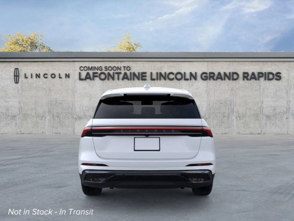 New 2026 Lincoln Nautilus Premier w/ Jet Appearance Package AWD/4WD image 5
