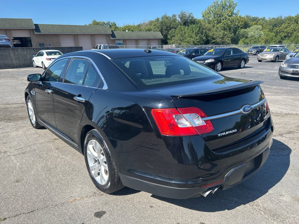 Used 2012 Ford Taurus SEL FWD image 8