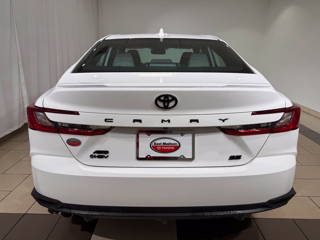 Used 2026 Toyota Camry SE w/ Convenience Package AWD/4WD image 4