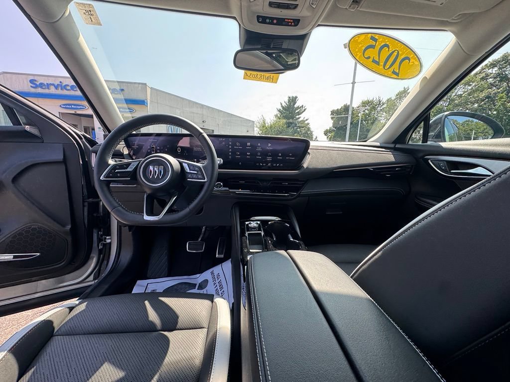 Used 2025 Buick Envision Sport Touring AWD/4WD image 26