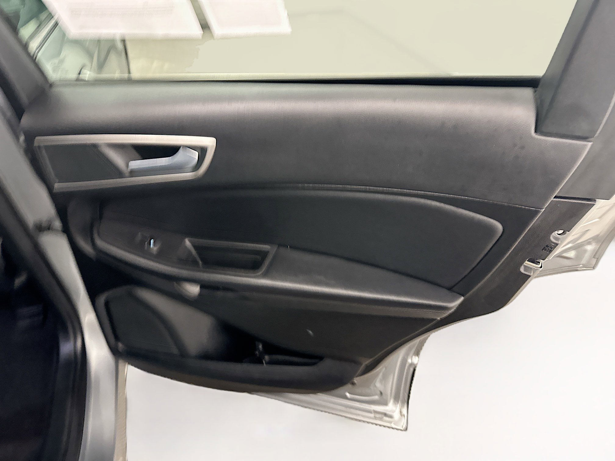 Used 2024 Ford Edge SEL AWD/4WD image 30