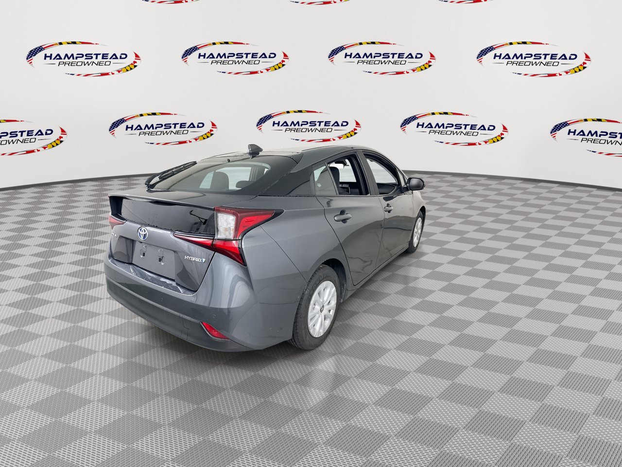 Used 2022 Toyota Prius LE FWD image 8