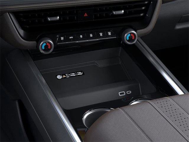 New 2025 Chevrolet Suburban High Country image 38