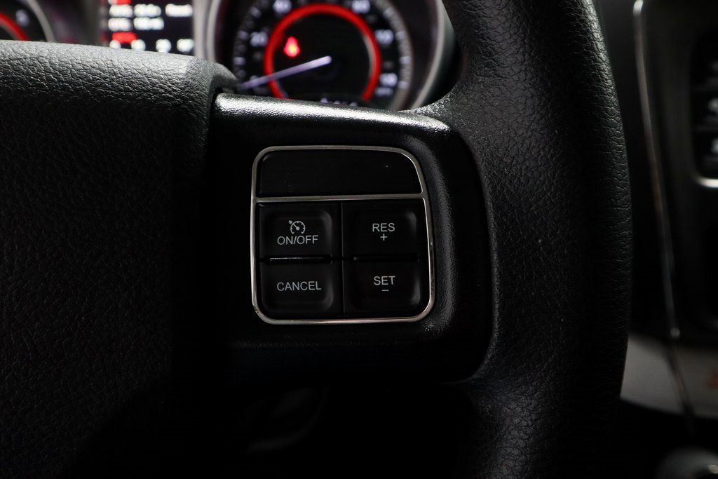 Used 2019 Dodge Journey SE image 28