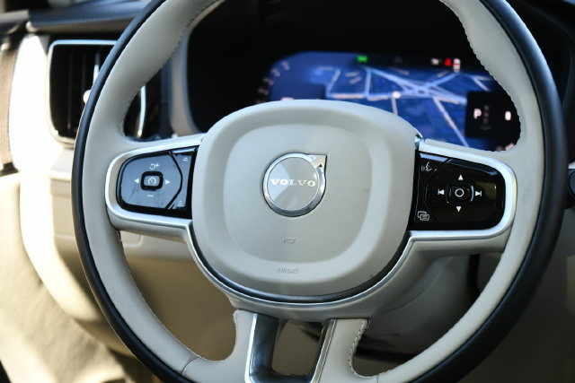 Certified 2026 Volvo XC60 B5 Ultra AWD/4WD image 25