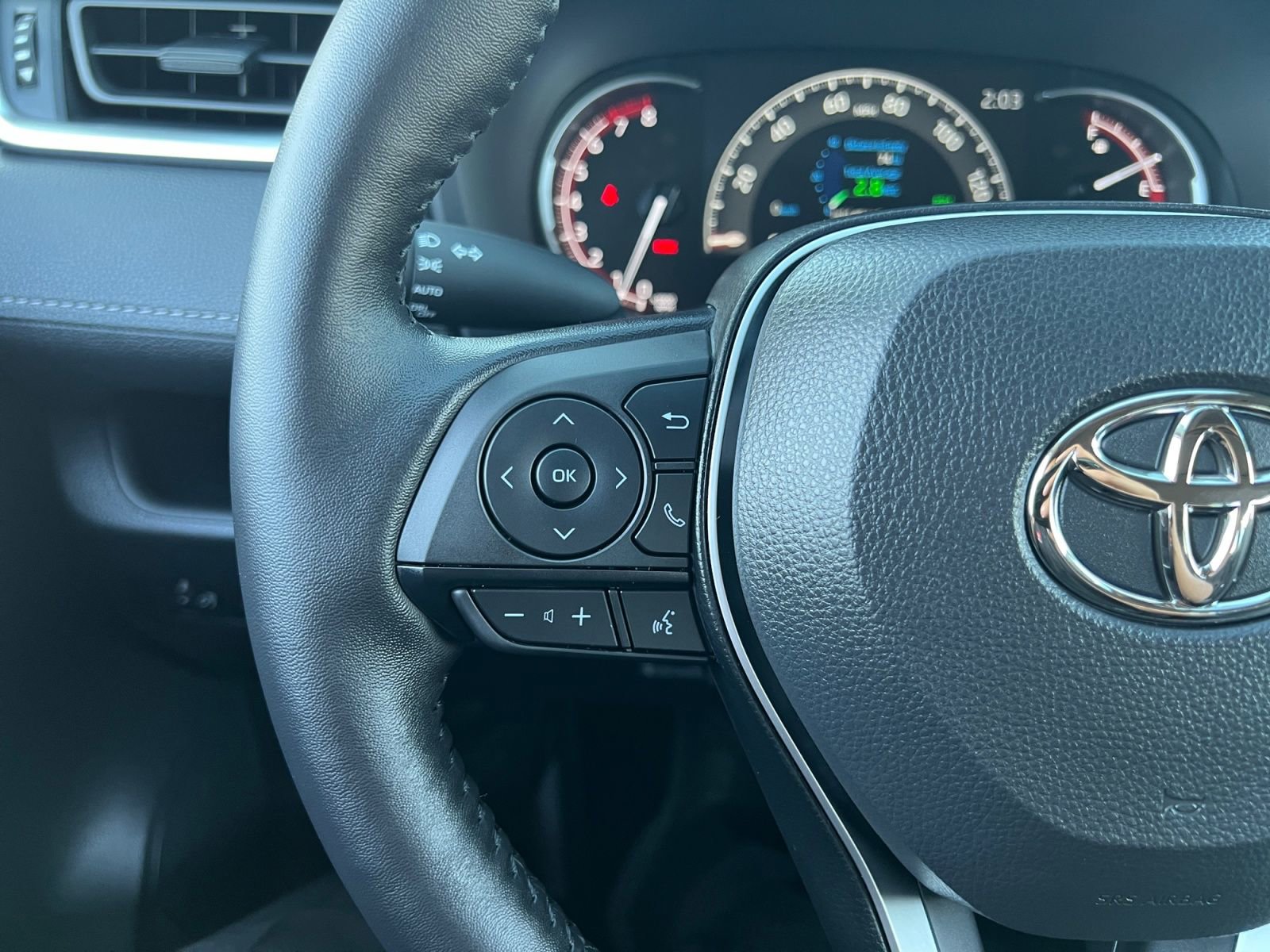 Certified 2025 Toyota RAV4 XLE w/ Convenience Package AWD/4WD image 19
