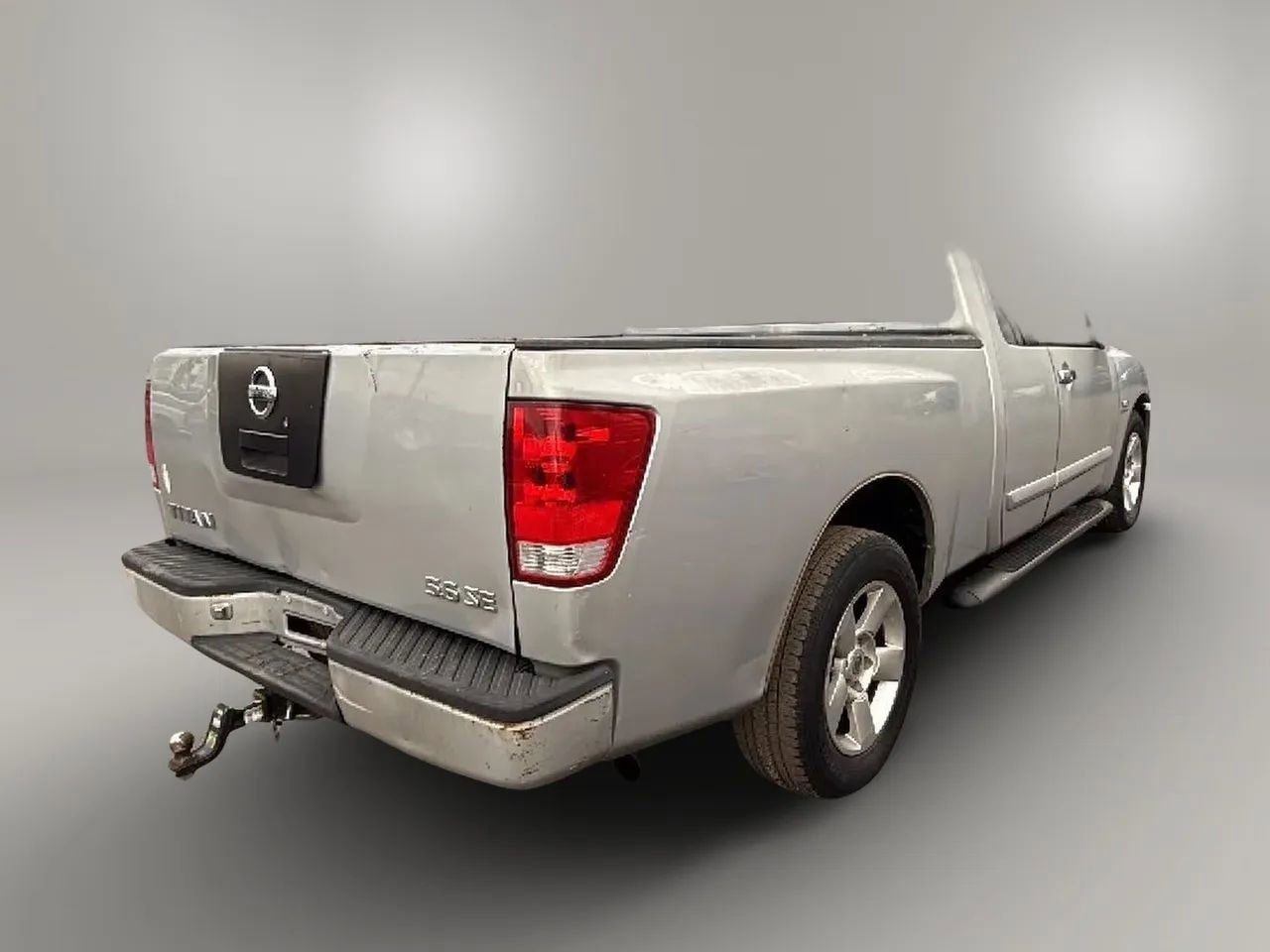 Used 2004 Nissan Titan SE w/ (Bed) Utility Bed Pkg image 5