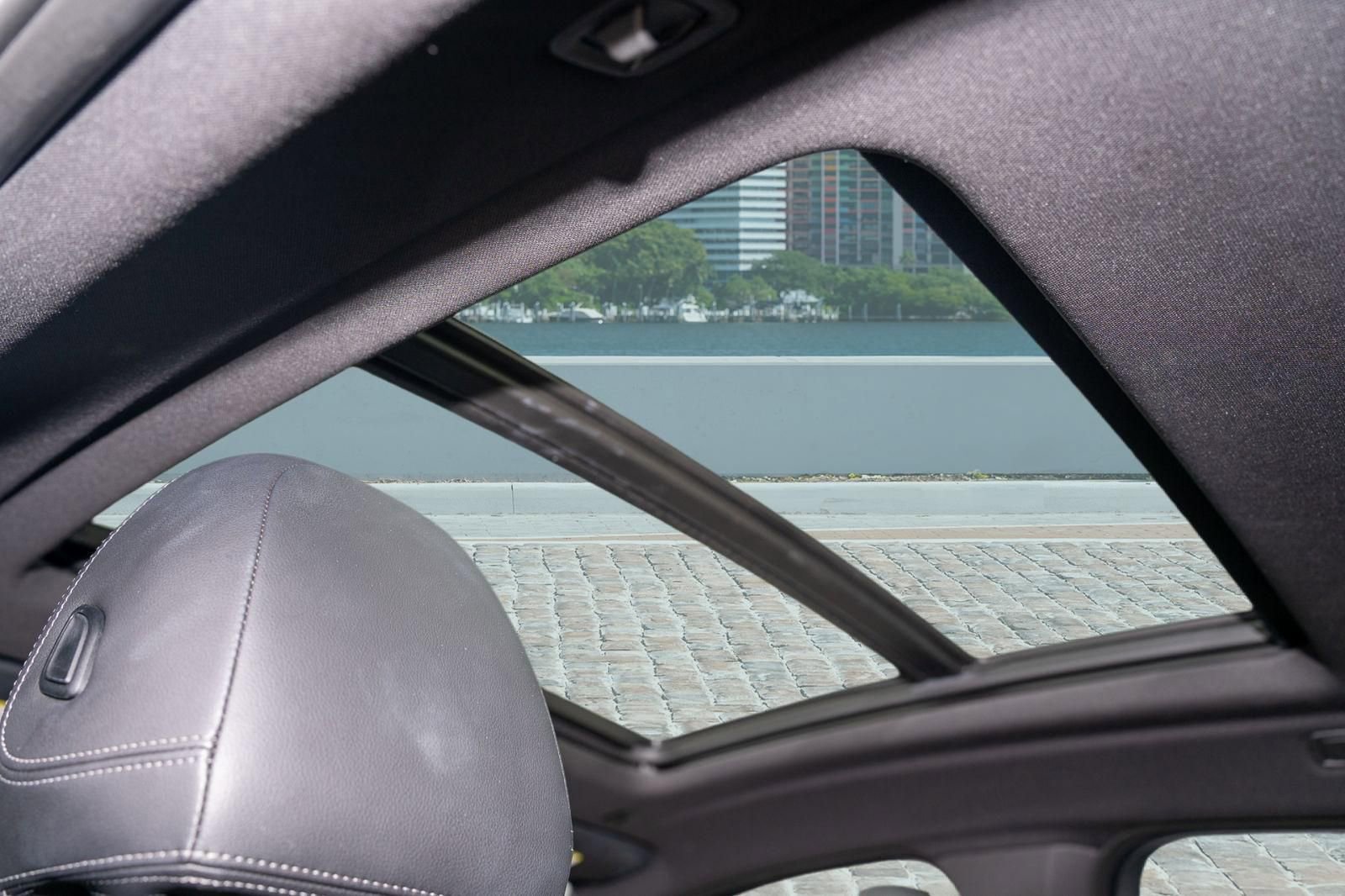 Used 2024 BMW X4 M40i image 21