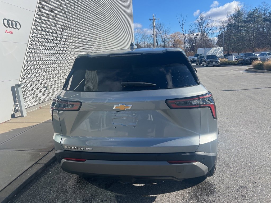 Used 2026 Chevrolet Equinox LT image 32