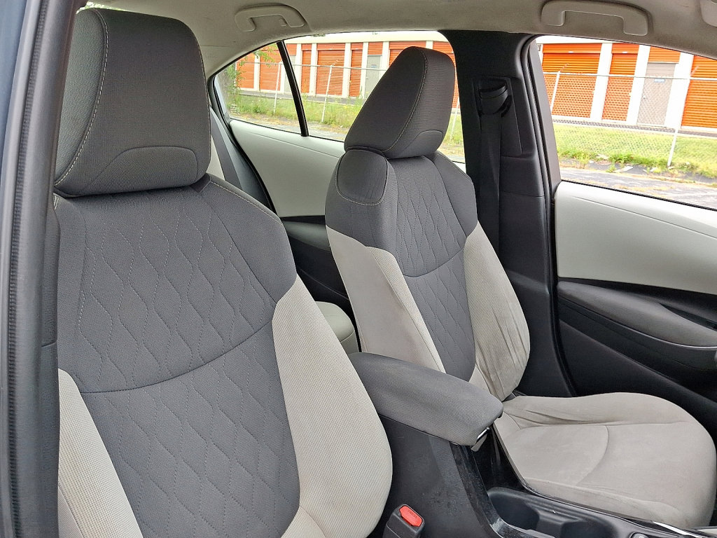 Used 2020 Toyota Corolla LE image 13