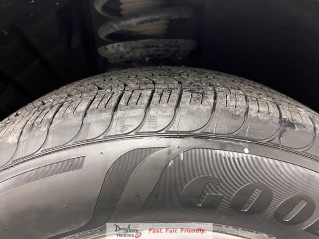 Used 2019 Chevrolet Traverse LS w/ LPO, Black Accent Package AWD/4WD image 18