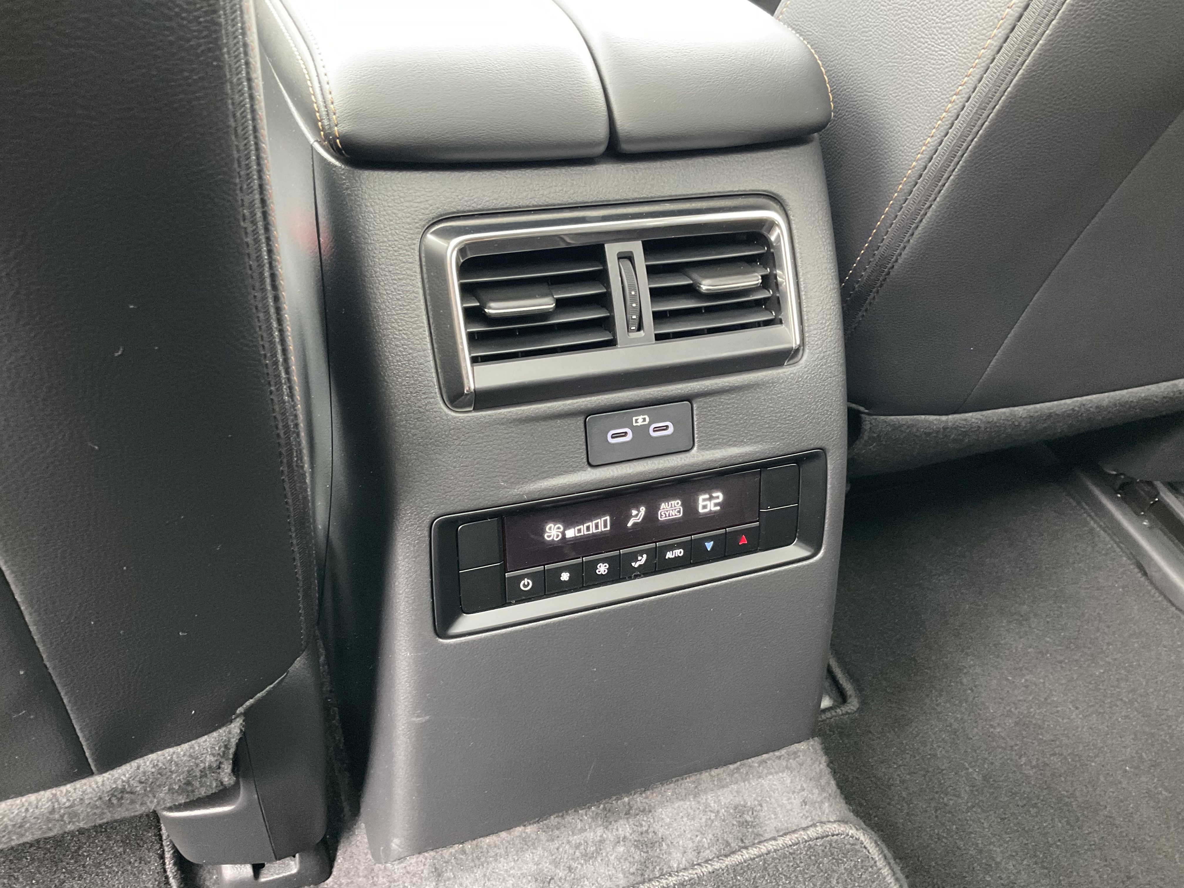 Used 2025 MAZDA CX-90 3.3 Turbo w/ Premium Sport Pkg image 39