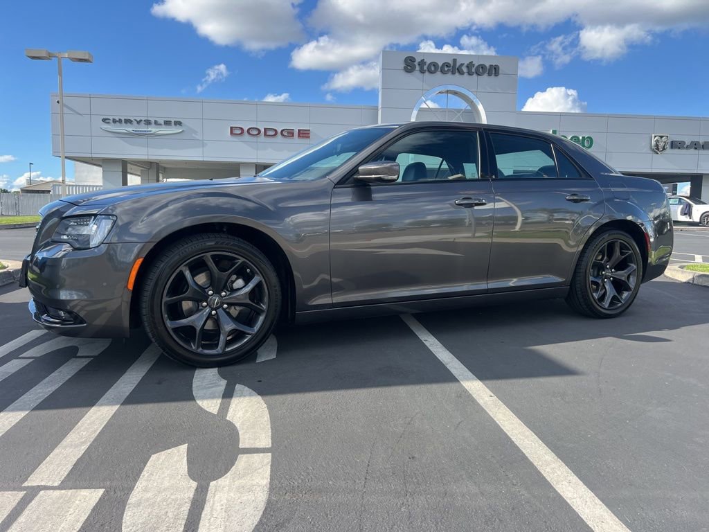 Used 2023 Chrysler 300 S RWD image 1