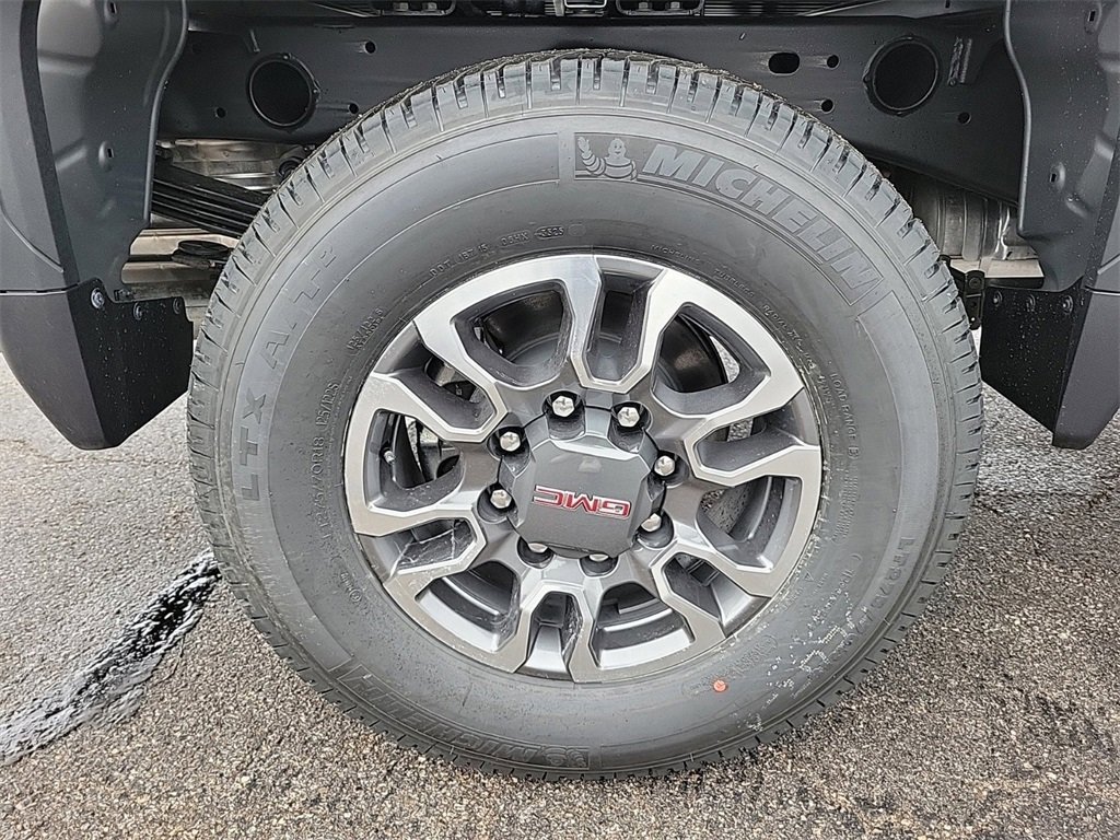 New 2026 GMC Sierra 2500 SLE w/ SLE Value Package; image 6