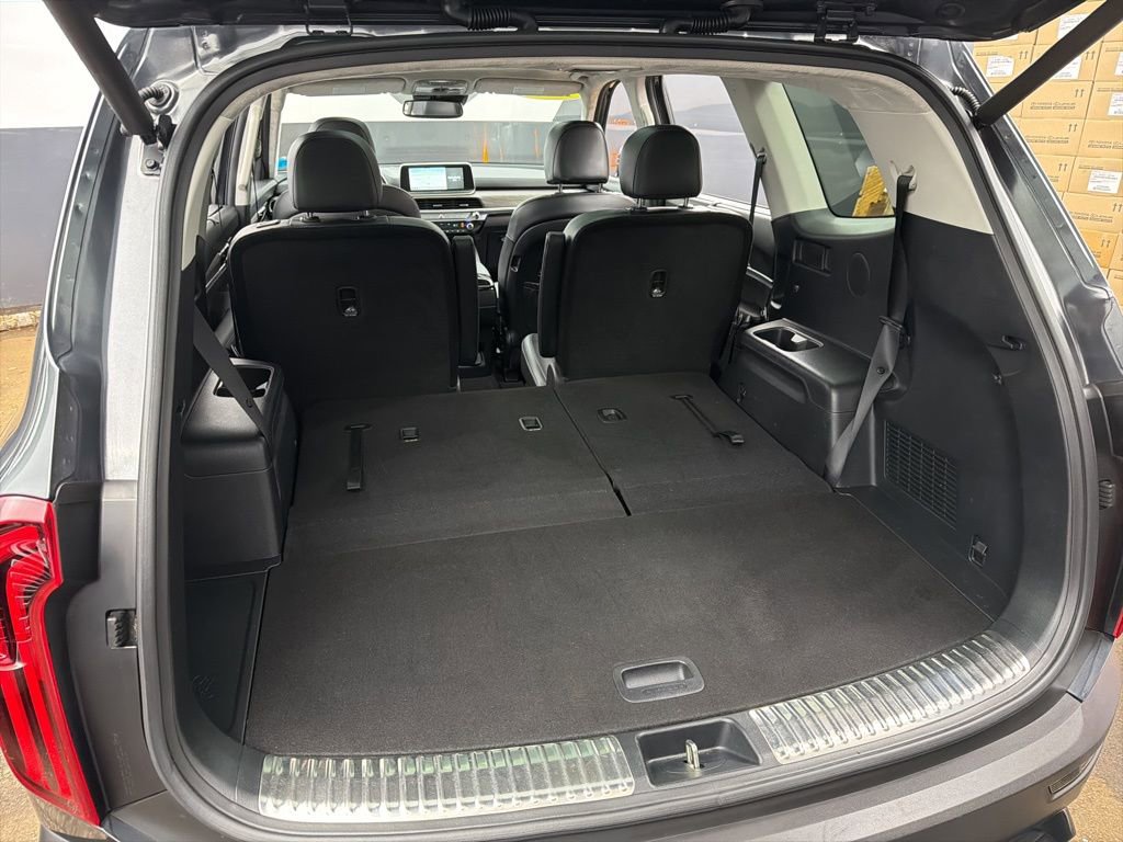 Used 2021 Kia Telluride SX w/ SX Prestige Package image 45