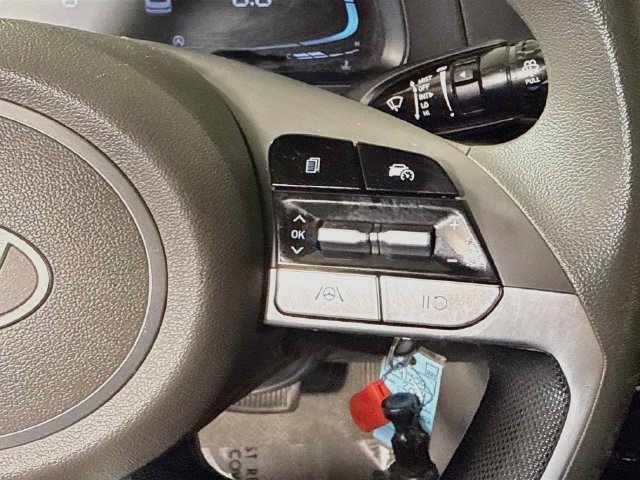 Used 2024 Hyundai Elantra SE FWD image 14