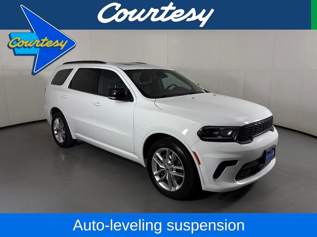 Used 2024 Dodge Durango GT RWD image 1