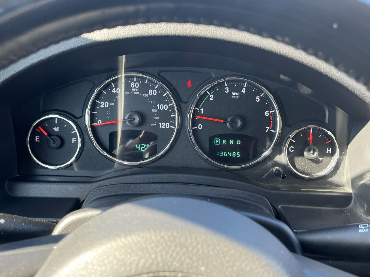 Used 2011 Jeep Liberty Sport image 18