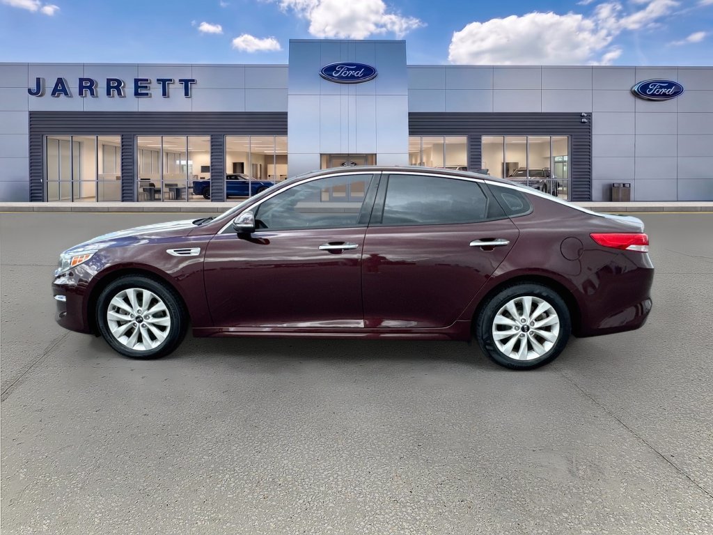 Used 2018 Kia Optima EX w/ Premium Package FWD image 4