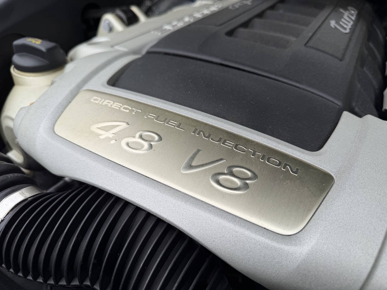 Used 2008 Porsche Cayenne Turbo AWD/4WD image 34